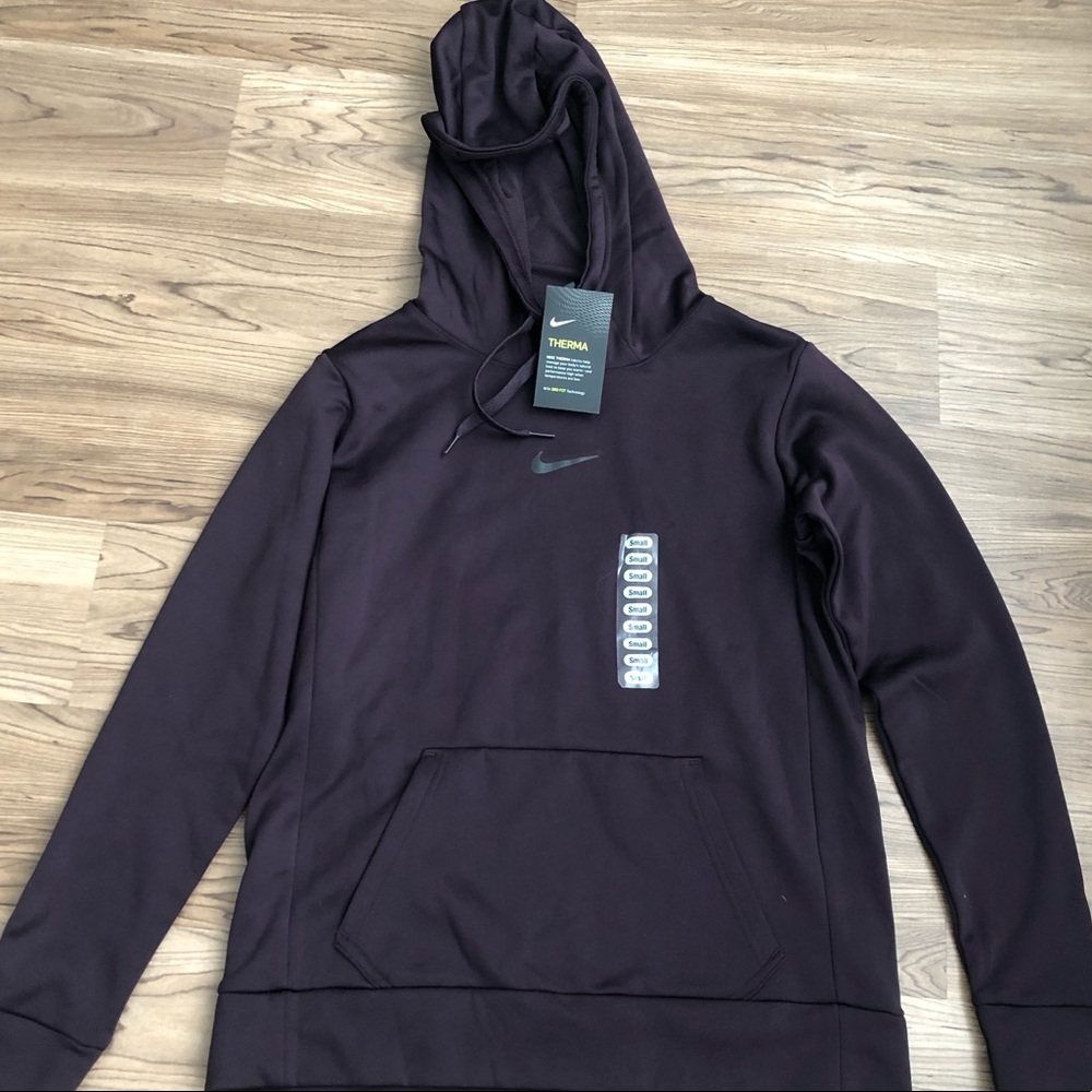 ***********SOLD**************New Nike Hoodie Small